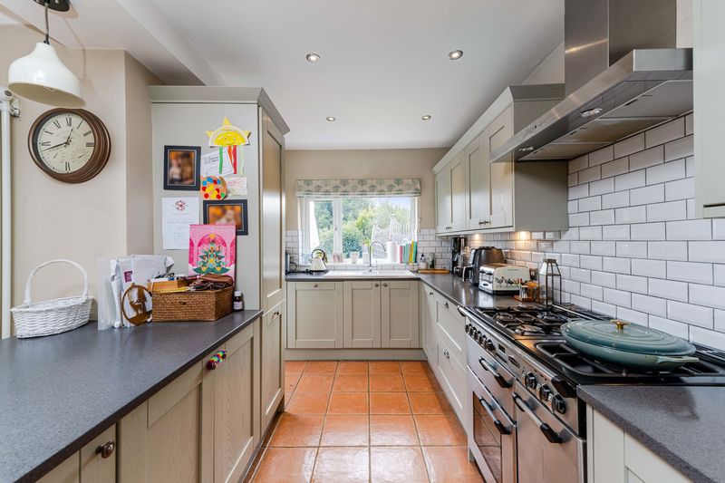 Kitchen- click for photo gallery